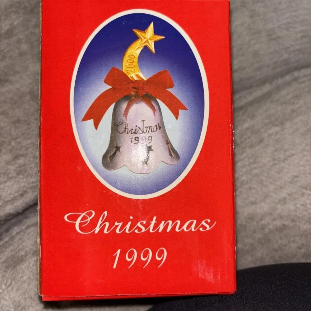 Vintage Christmas Bell 1999 Silverplated Engraved International Silver Co NTS